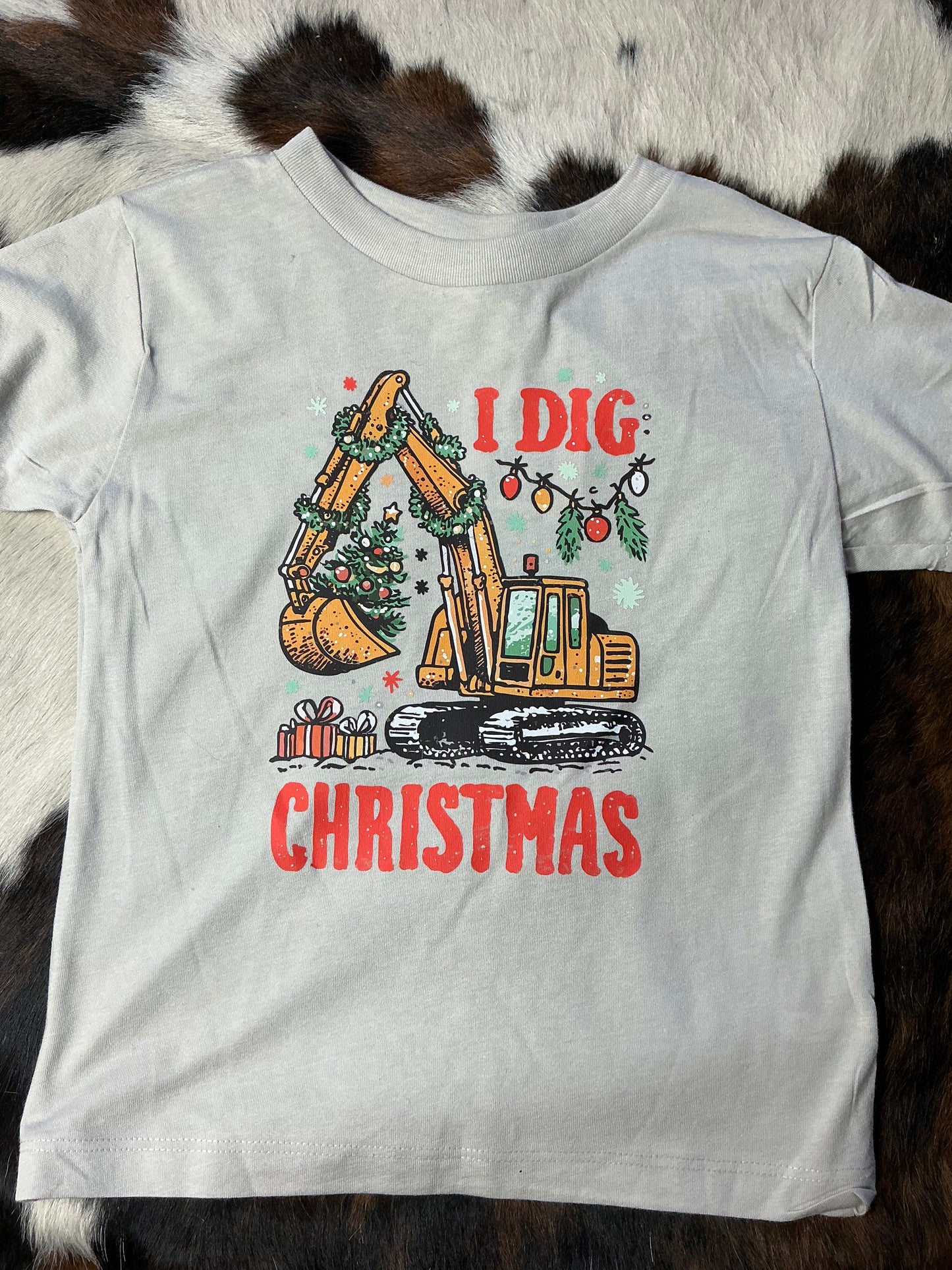 I Dig Christmas Youth Shirt